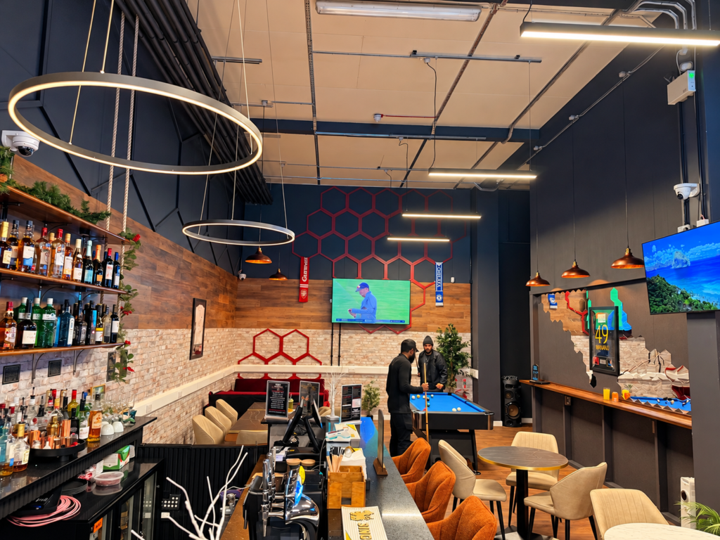 Bar and pool table at HPC Players Lounge